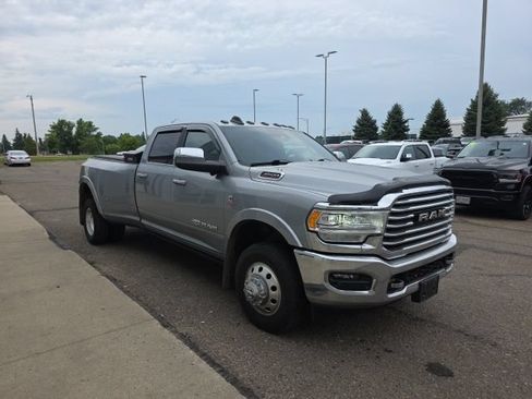 Used 2021 RAM 3500 Limited AWD/4WD image 3