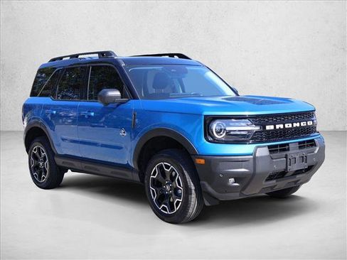 Used 2025 Ford Bronco Sport Outer Banks w/ Outer Banks Tech Package+ AWD/4WD image 3
