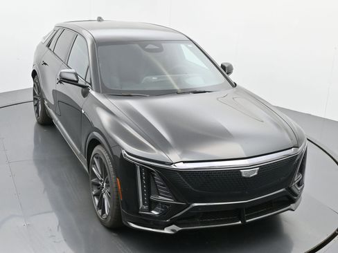 New 2026 Cadillac Lyriq V w/ LPO, Floor Liner Package image 30