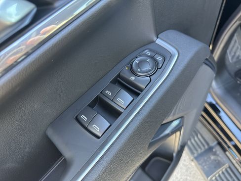 New 2026 GMC Sierra 1500 Elevation image 16