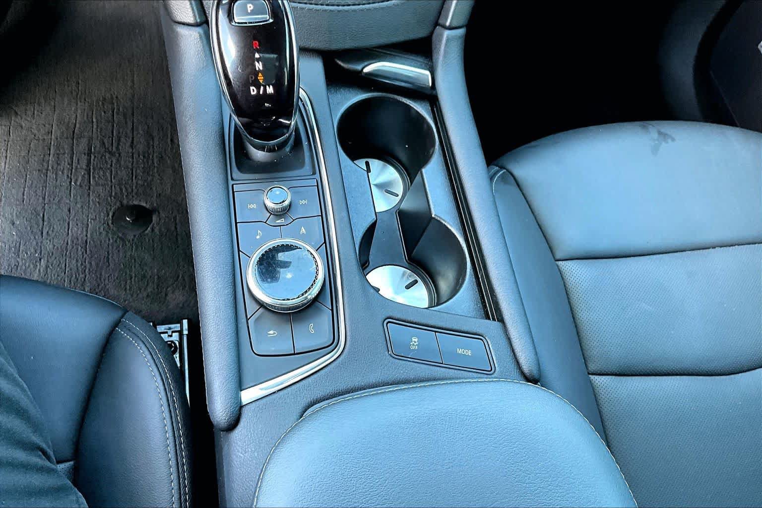 Used 2023 Cadillac XT6 Premium Luxury w/ Technology Package FWD image 35