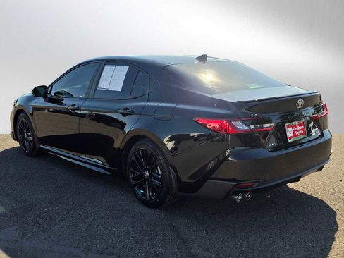 Certified 2025 Toyota Camry SE w/ Convenience Package FWD image 5