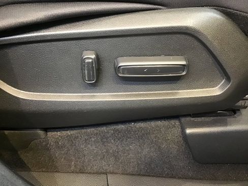 Used 2023 Honda Pilot Sport image 21