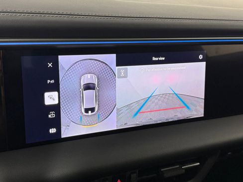 Certified 2025 Porsche Macan 4S Electric AWD/4WD image 28