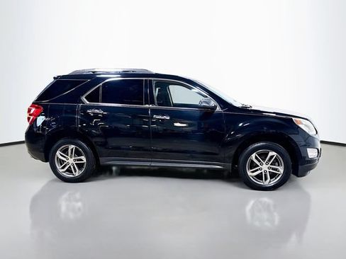 Used 2017 Chevrolet Equinox Premier w/ Enhanced Convenience Package AWD/4WD image 5
