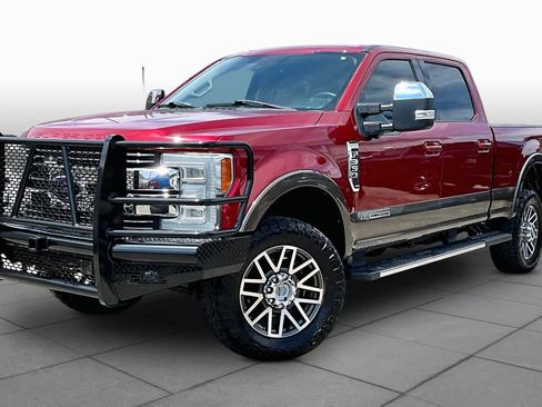 Used 2017 Ford F350 Lariat w/ Lariat Ultimate Package AWD/4WD image 38