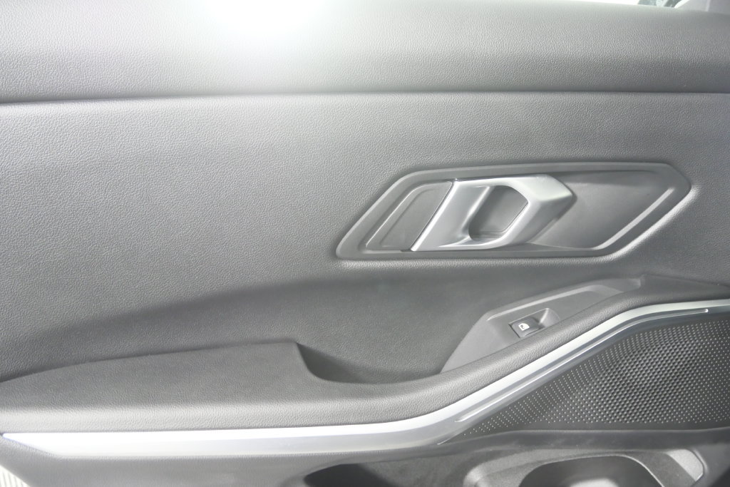 Used 2026 BMW 330i Sedan RWD image 14