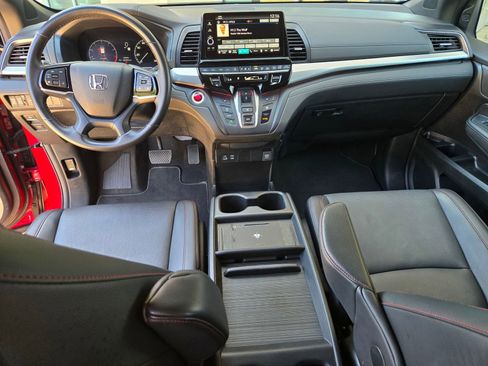 Used 2025 Honda Odyssey Sport-L image 8