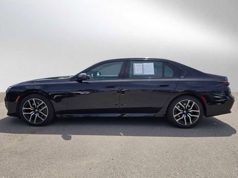 Used 2024 BMW 740i RWD image 6