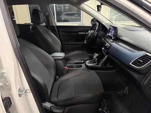 Used 2023 Kia Seltos S image 31