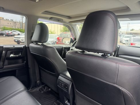 Used 2023 Toyota 4Runner TRD Off-Road Premium w/ Moonroof Package AWD/4WD image 25