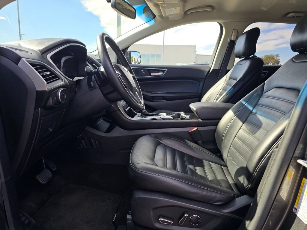 Used 2016 Ford Edge SEL w/ Equipment Group 201A AWD/4WD image 21