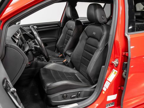 Used 2016 Volkswagen Golf R 4-Door image 6