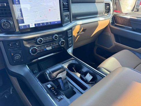 Used 2022 Ford F150 Lariat w/ Equipment Group 502A High AWD/4WD image 38