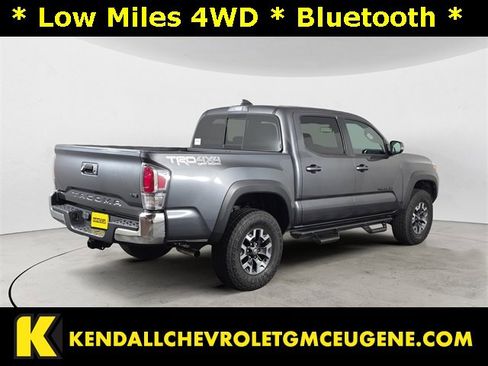 Used 2023 Toyota Tacoma TRD Off-Road image 5
