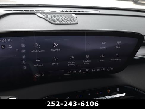 Used 2025 Buick Enclave Sport Touring w/ Super Cruise Package FWD image 22