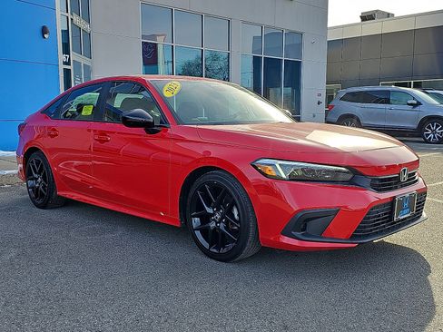 Used 2023 Honda Civic Sport image 3