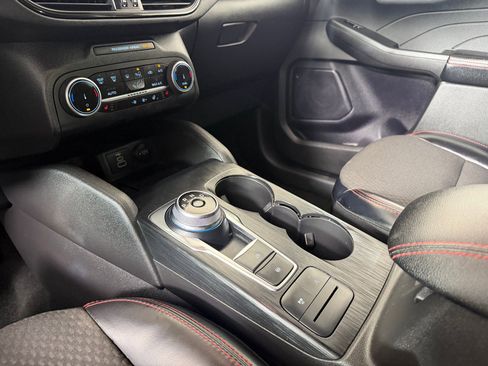 Used 2024 Ford Escape ST-Line AWD/4WD image 16