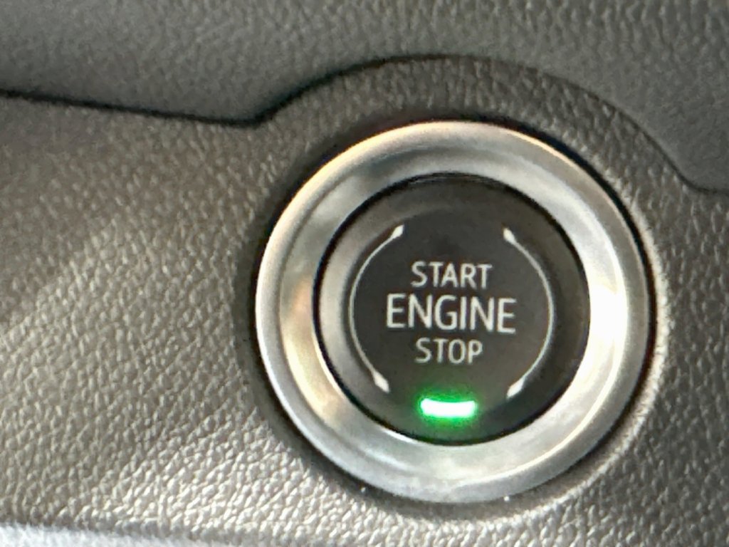 Used 2025 Chevrolet Traverse High Country AWD/4WD image 19