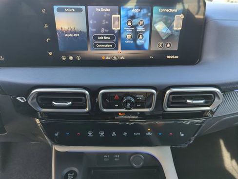 New 2026 Nissan Sentra SL w/ Floor Mat Package FWD image 29