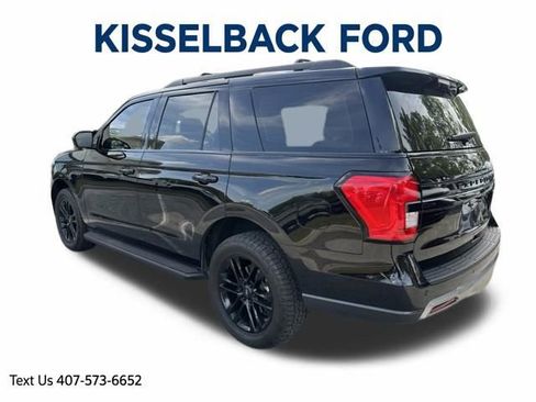 Used 2024 Ford Expedition XLT RWD image 6