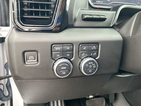 Used 2023 GMC Sierra 1500 AT4 w/ AT4 Premium Package AWD/4WD image 21