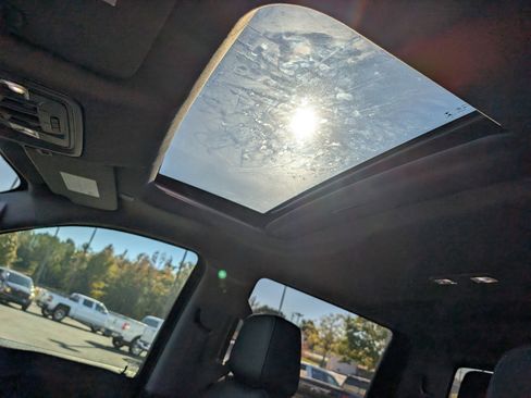 Used 2022 Chevrolet Silverado 1500 RST w/ Convenience Package II image 19