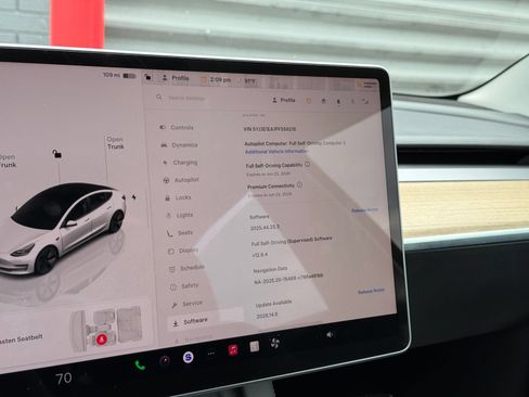 Used 2023 Tesla Model 3 Standard Range RWD image 26