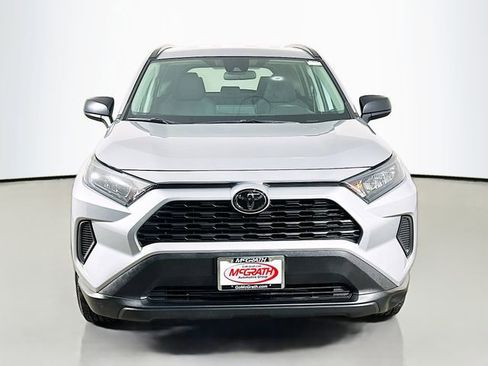 Used 2019 Toyota RAV4 LE image 14