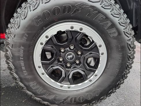 Used 2023 Ford Bronco Black Diamond w/ Sasquatch Package AWD/4WD image 25