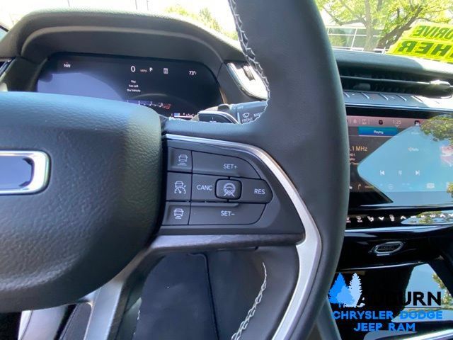 Used 2026 Jeep Grand Cherokee Limited AWD/4WD image 41