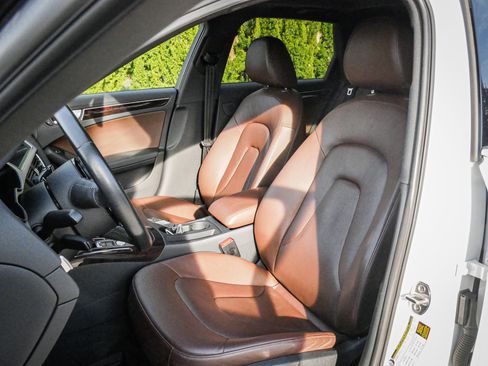 Used 2016 Audi A4 Premium image 16