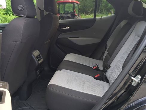 Used 2023 Chevrolet Equinox LS w/ LS Convenience Package AWD/4WD image 18