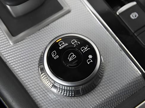 Used 2022 Mitsubishi Outlander SEL image 34