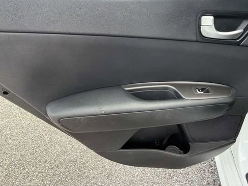 Used 2018 Kia Optima S FWD image 16