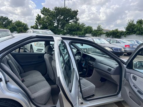 Used 2001 Nissan Altima GXE image 32