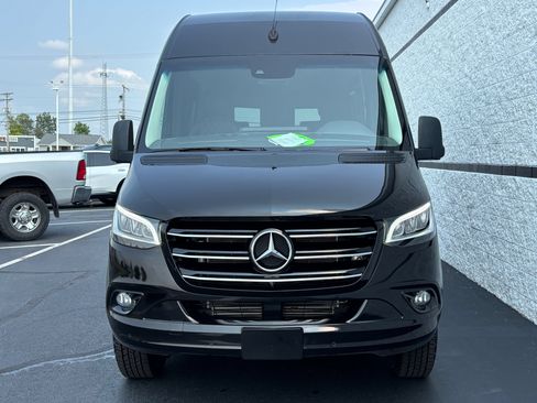 Used 2022 Mercedes-Benz Sprinter 2500 image 5