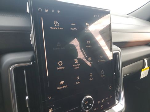 New 2026 GMC Yukon Denali w/ Sun & Power Step Package image 26