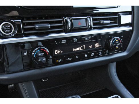 Used 2023 Nissan Pathfinder SV image 26