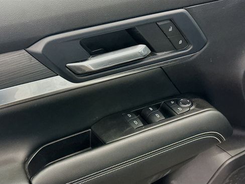 Used 2025 GMC Terrain Elevation image 15