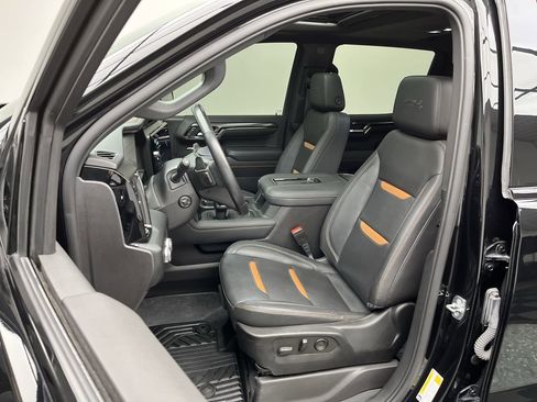 Certified 2022 GMC Sierra 1500 AT4 w/ AT4 Premium Package image 12