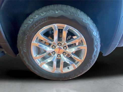 Used 2019 GMC Sierra 1500 SLT w/ SLT Premium Plus Package image 22