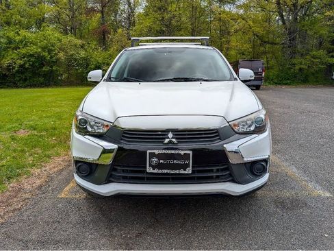 Used 2017 Mitsubishi Outlander Sport ES FWD image 2