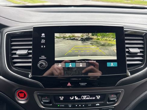 Certified 2022 Honda Pilot Sport image 34