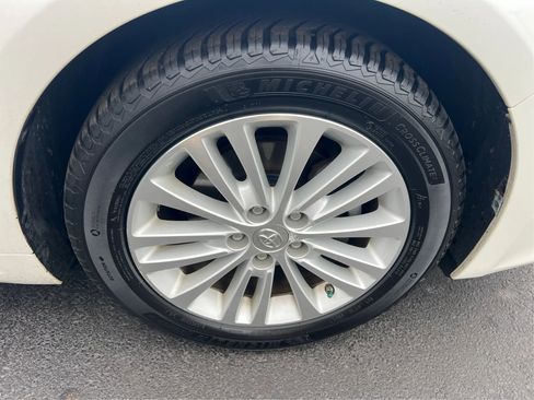 Used 2013 Toyota Avalon XLE Touring image 24