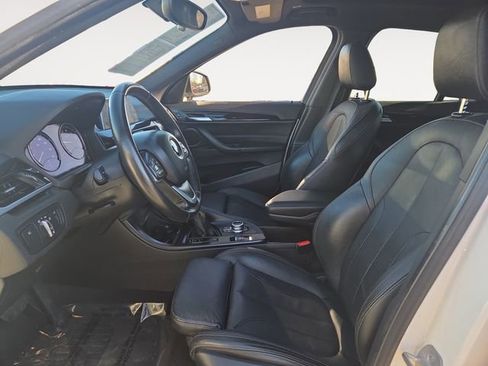 Used 2018 BMW X1 sDrive28i image 9