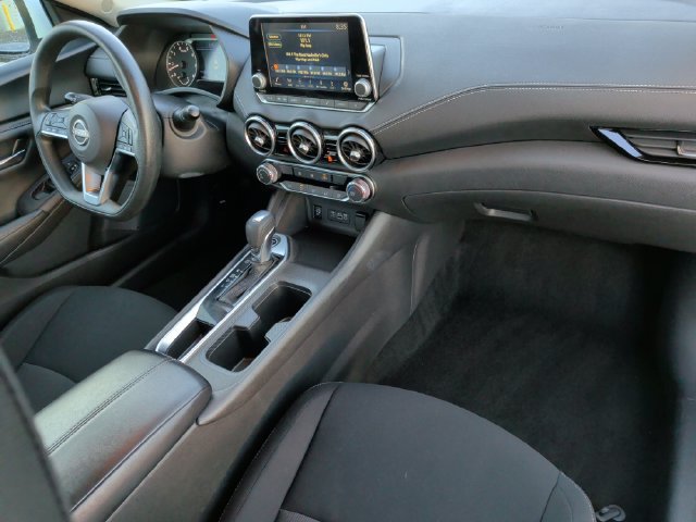 Used 2024 Nissan Sentra SV FWD image 27