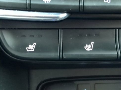 Used 2020 Hyundai Santa Fe Limited image 25