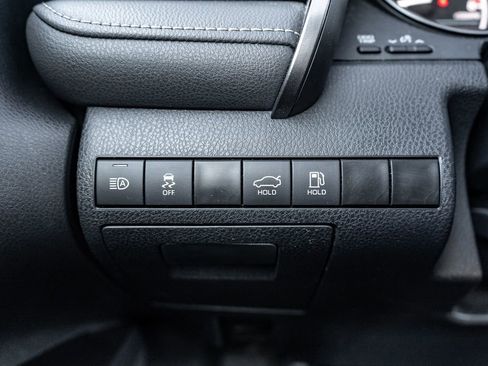 Used 2024 Toyota Camry SE image 22