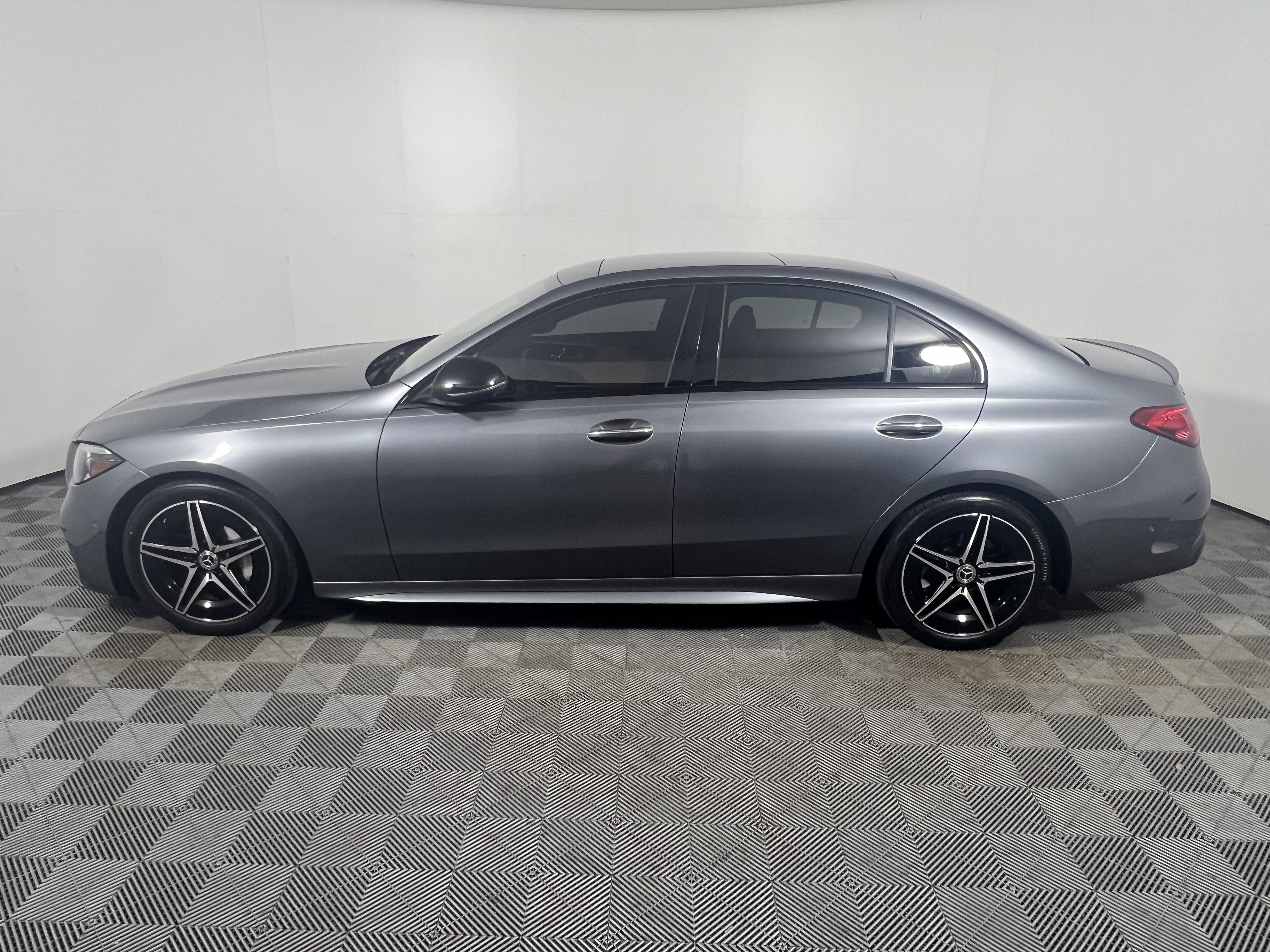 Certified 2024 Mercedes-Benz C 300 4MATIC Sedan image 2